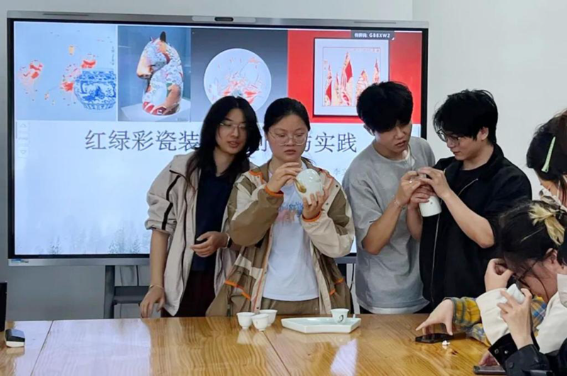低温釉料：陶瓷界的神秘面纱